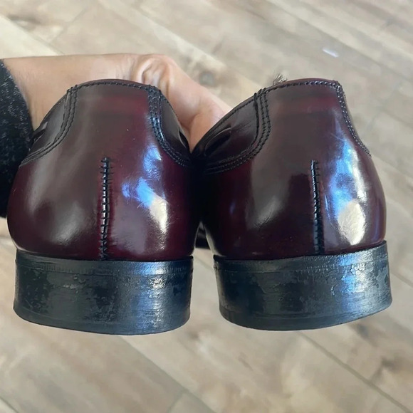 Dexter Men Kilty Tassle Loafer Burgundy Patent Leather Size 9.5 Gently Used 2025 Dexter Leather Loafers Mens Size 9.5 M Burgundy Red Kiltie  main image 2